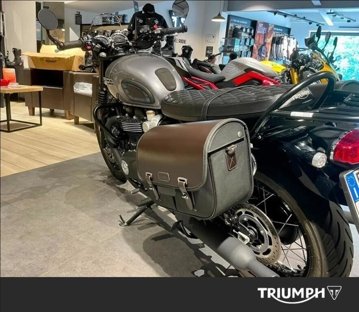 Triumph Bonneville T120 Black (2026) (7)