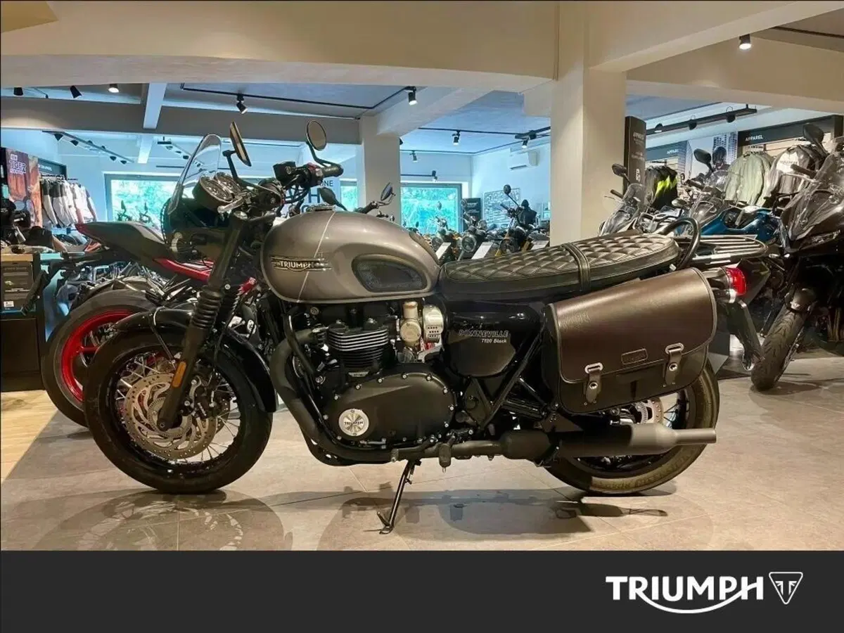 Triumph Bonneville T120 Black (2026) (5)