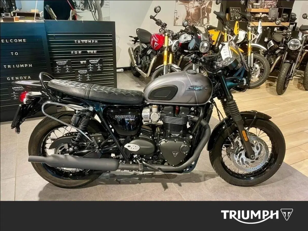 Triumph Bonneville T120 Black (2026) (2)
