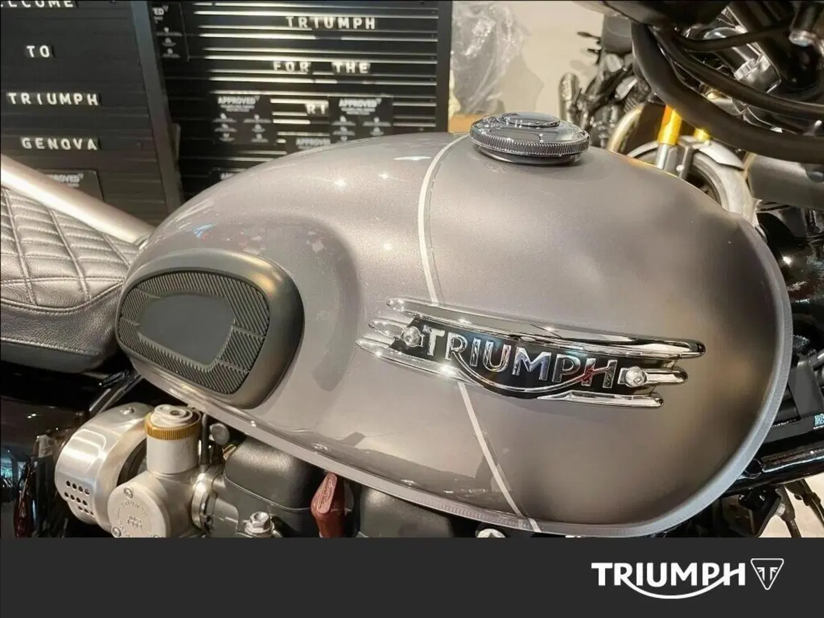 Triumph Bonneville T120 Black (2026) (14)