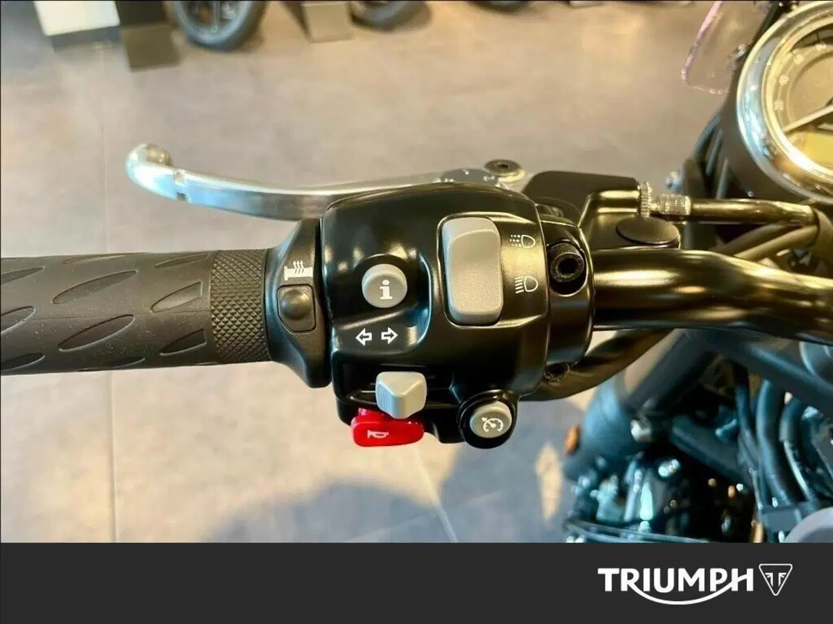 Triumph Bonneville T120 Black (2026) (15)