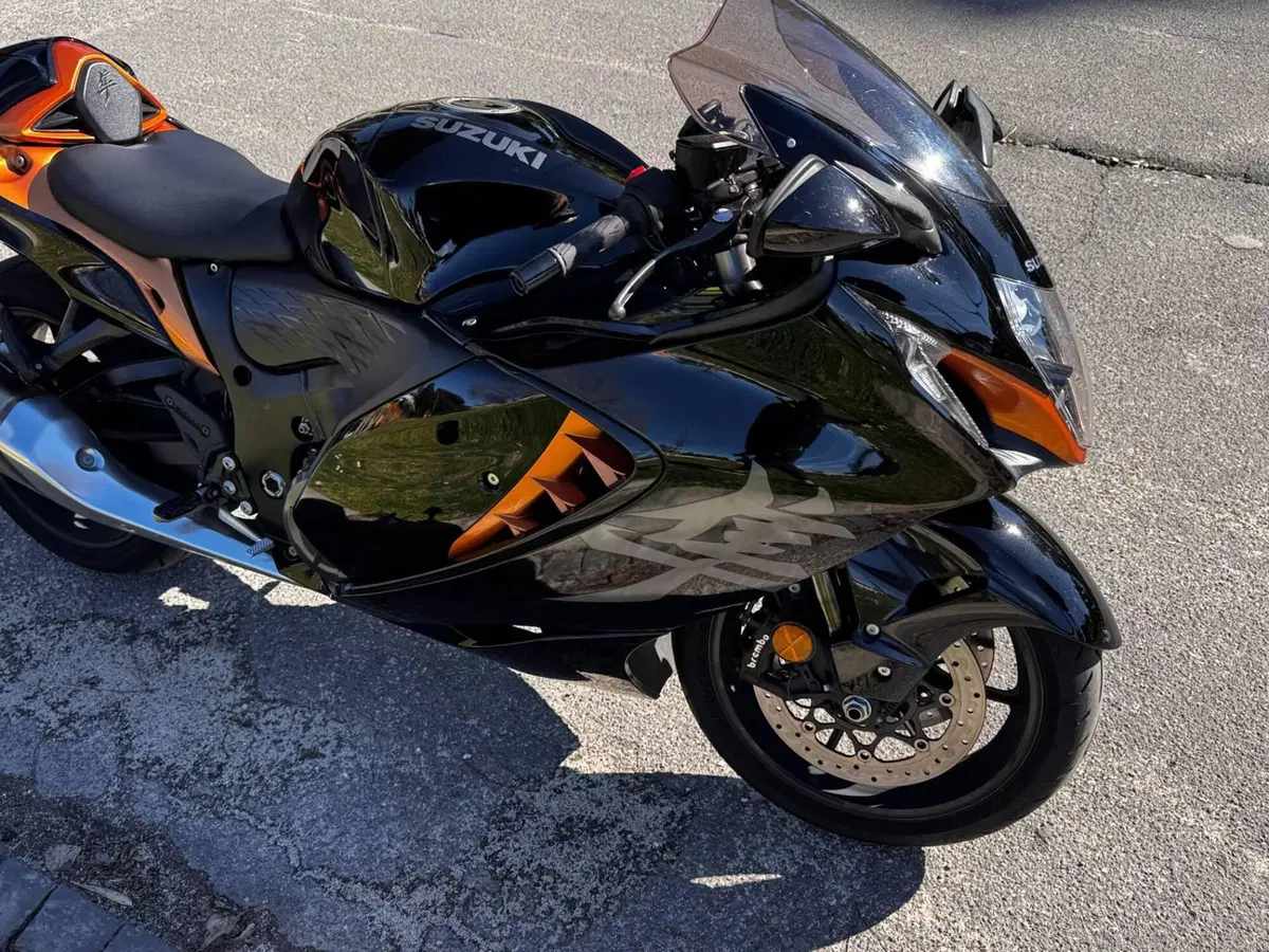 Suzuki GSX 1300 R Hayabusa (2021 - 24) (4)