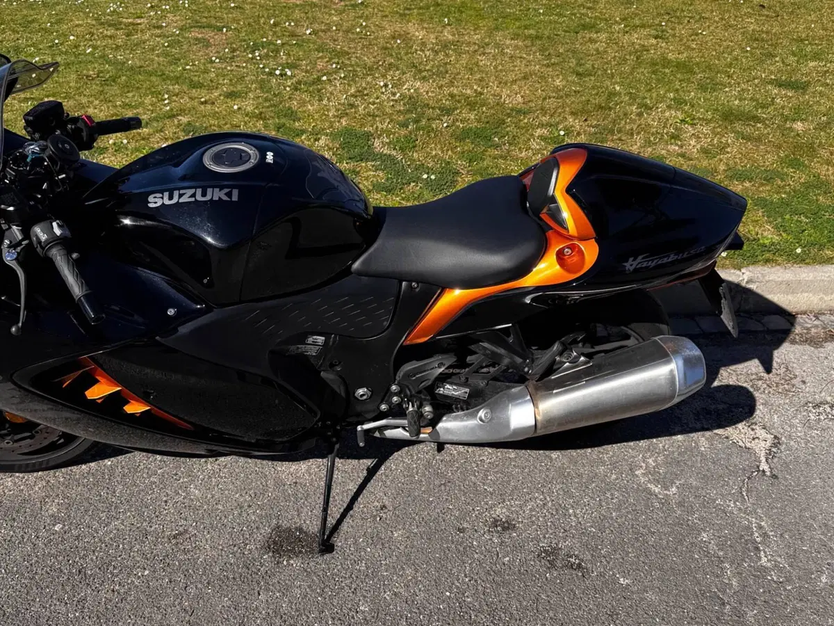 Suzuki GSX 1300 R Hayabusa (2021 - 24) (12)