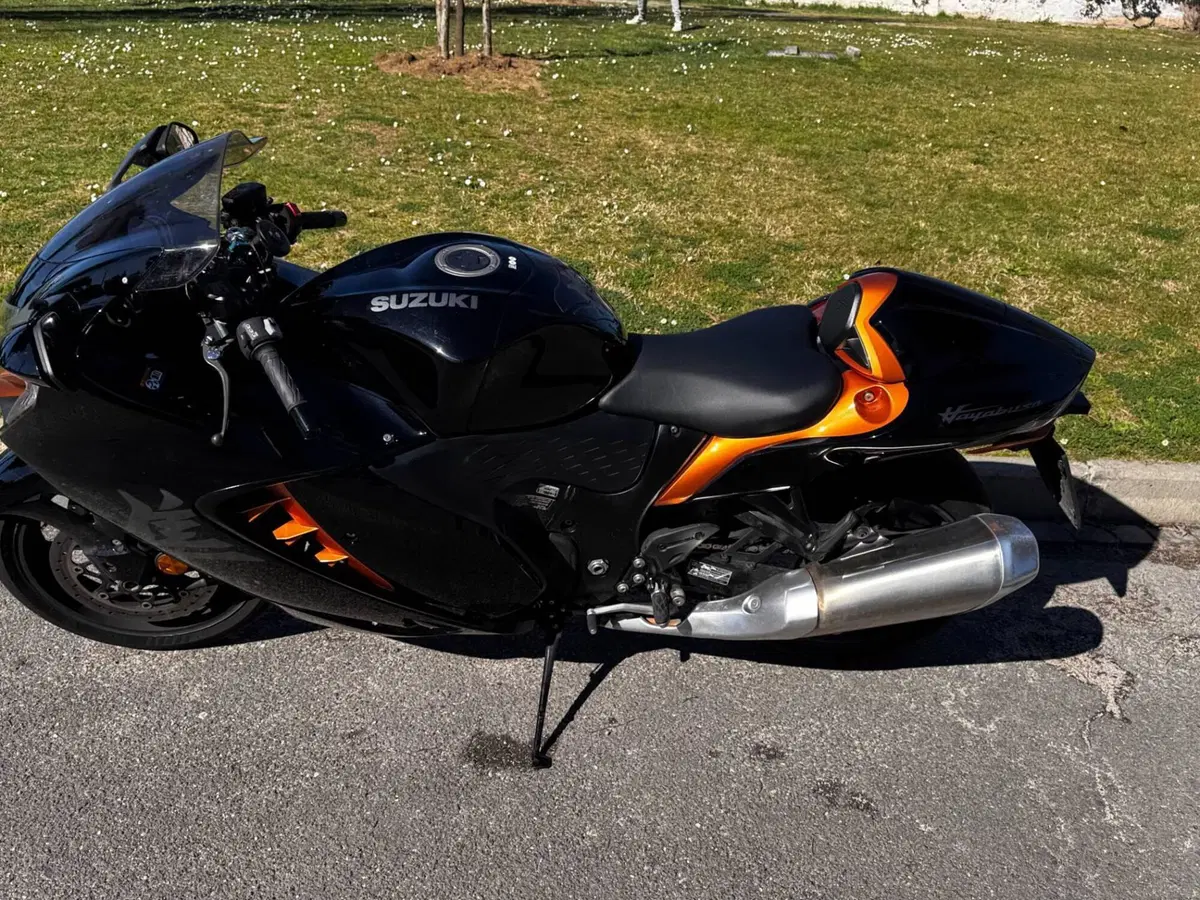 Suzuki GSX 1300 R Hayabusa (2021 - 24) (13)