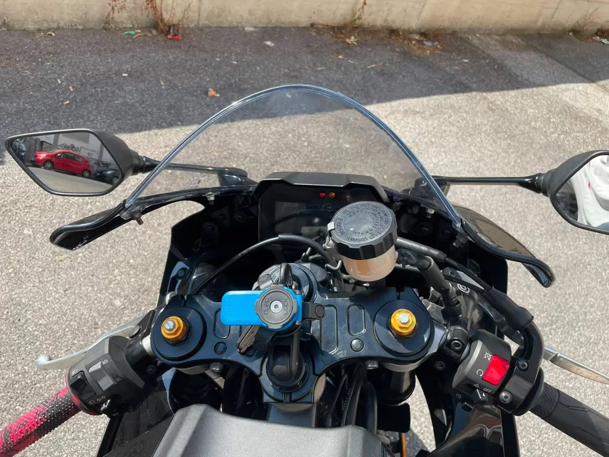 Yamaha YZF R7 (2021 - 25) (5)