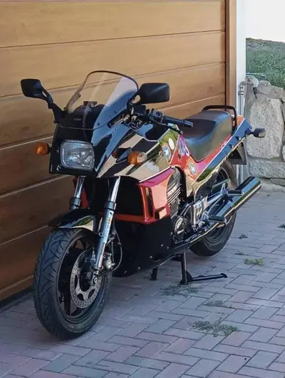 Kawasaki GPz 900 R d'epoca