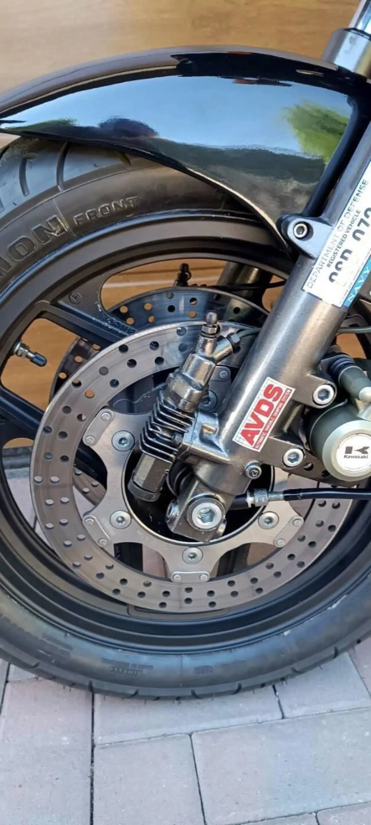 Kawasaki GPz 900 R (10)