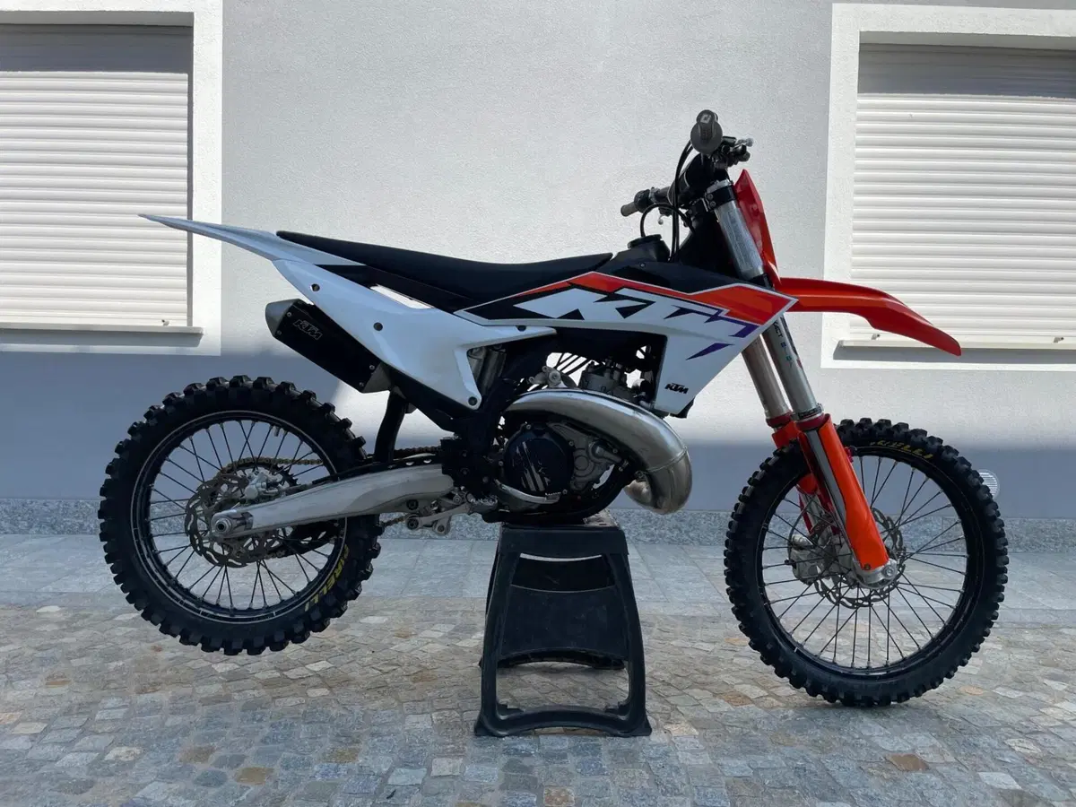 KTM 250 SX (2023)