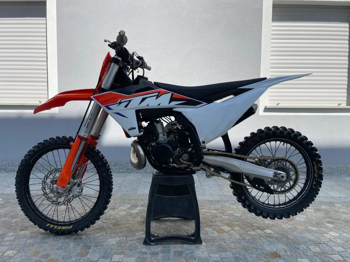 KTM 250 SX (2023) (2)