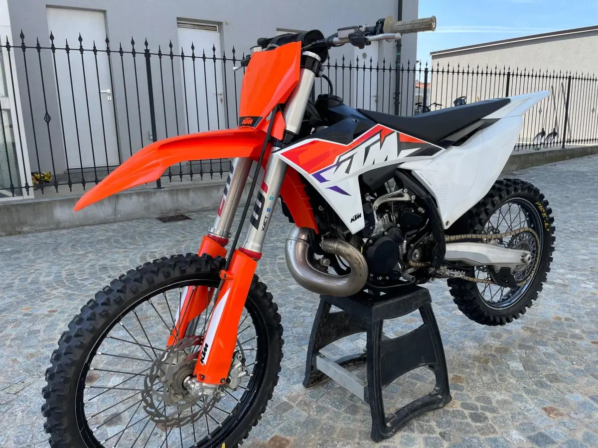 KTM 250 SX (2023) (3)