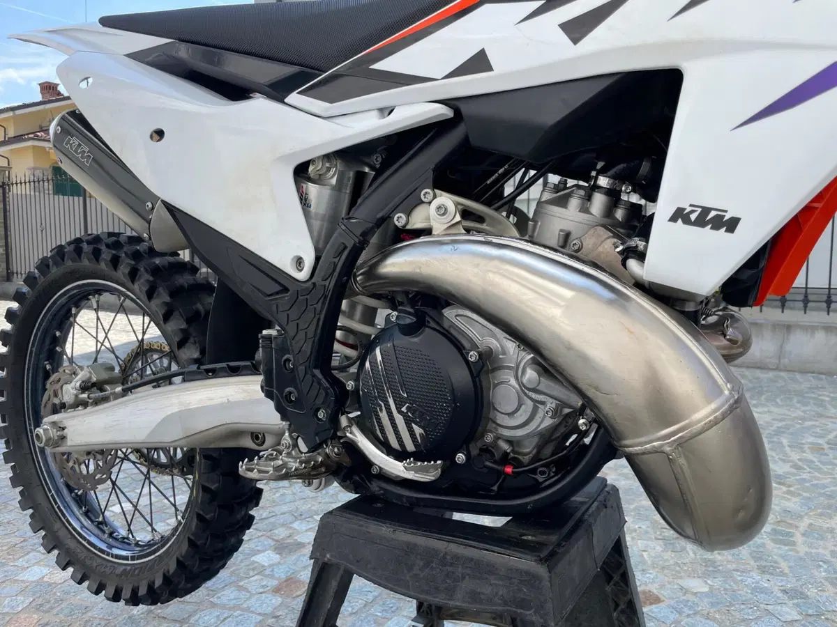 KTM 250 SX (2023) (4)