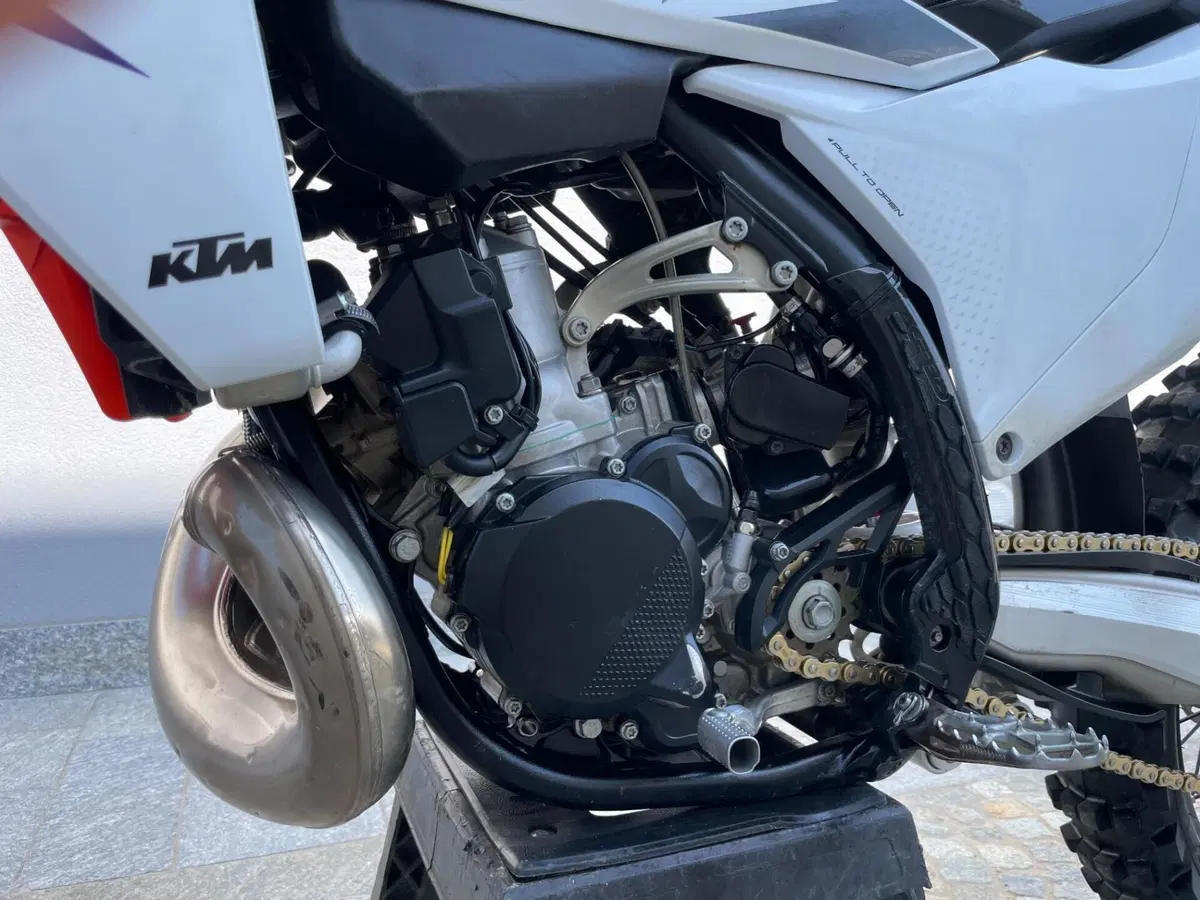 KTM 250 SX (2023) (5)