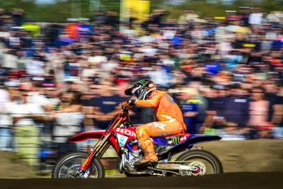 DopoGP MX: Herlings domina ad Arnhem, SEXTON in vacanza e l'MXGP, Tony e i test con Solva. DIRETTA ORE 20:30