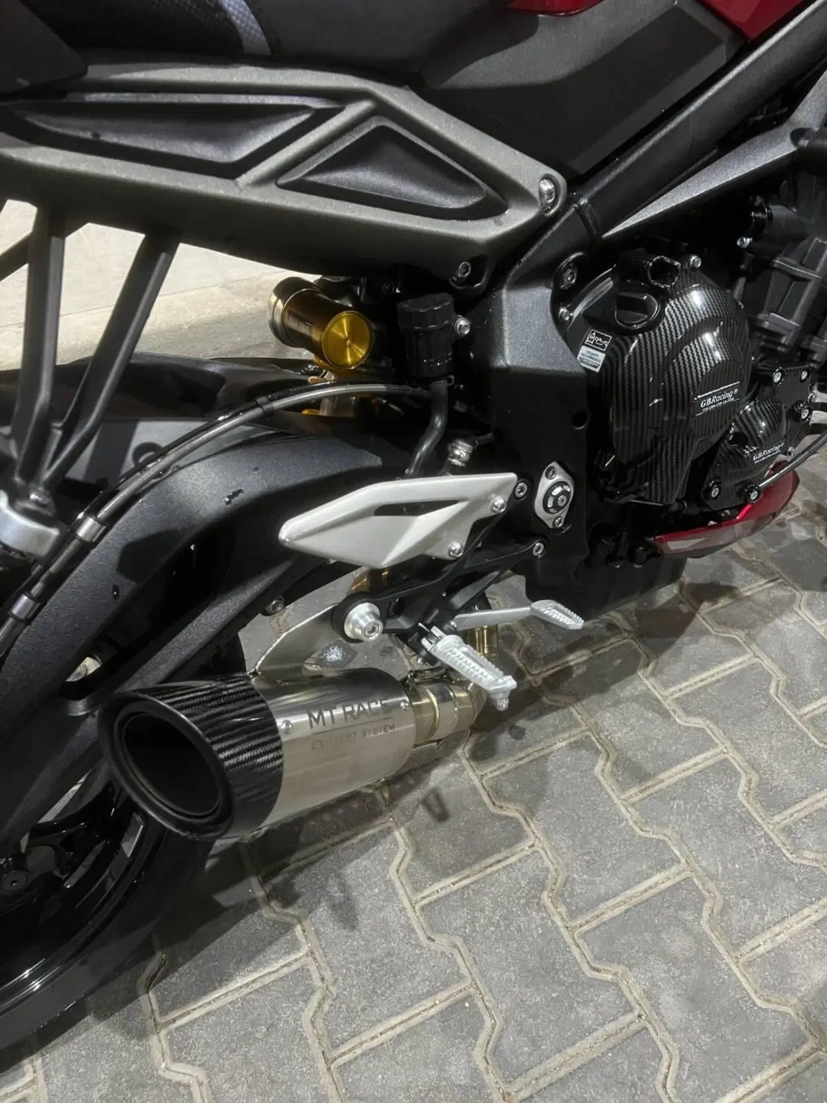 Triumph Street Triple 765 RS (2023 - 26) (3)