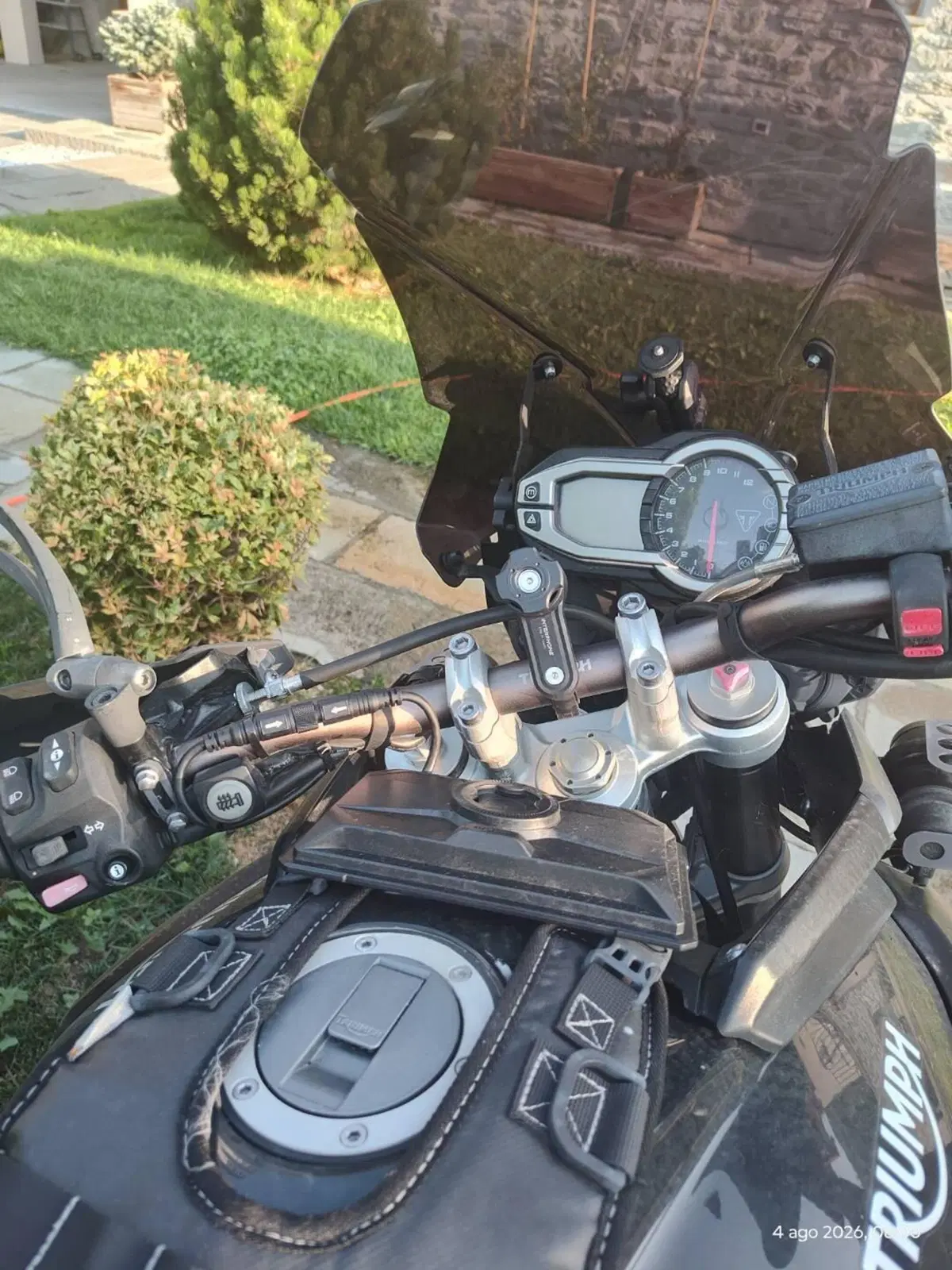 Triumph Tiger 800 XCx (2015 - 17) (3)