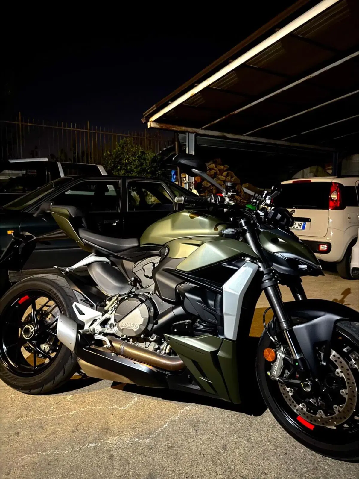 Ducati Streetfighter V2 (2022 - 24) (9)