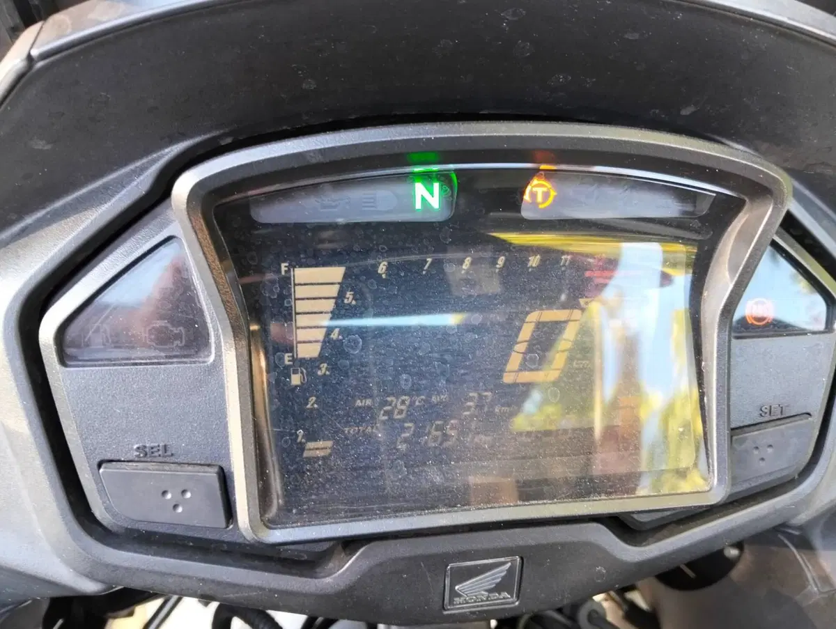 Honda Crossrunner Travel Edition ABS (2015 - 18) (3)