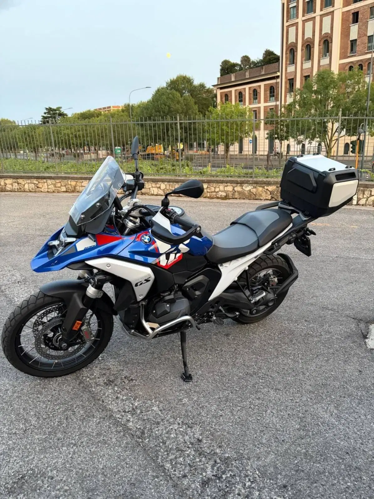 Bmw R 1300 GS Trophy (2023 - 26) (4)