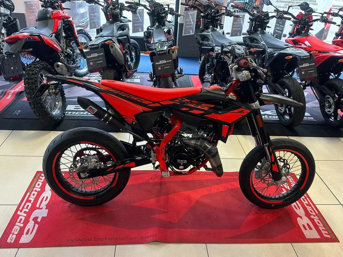 Betamotor RR 50 Motard Track (2021 - 26) (2)