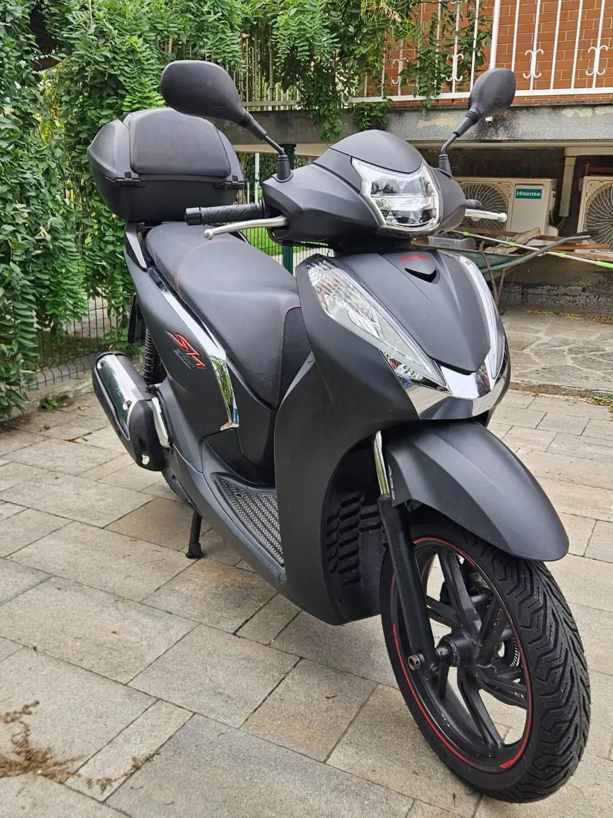 Honda SH 300 i Sport ABS (2018 - 20) (2)