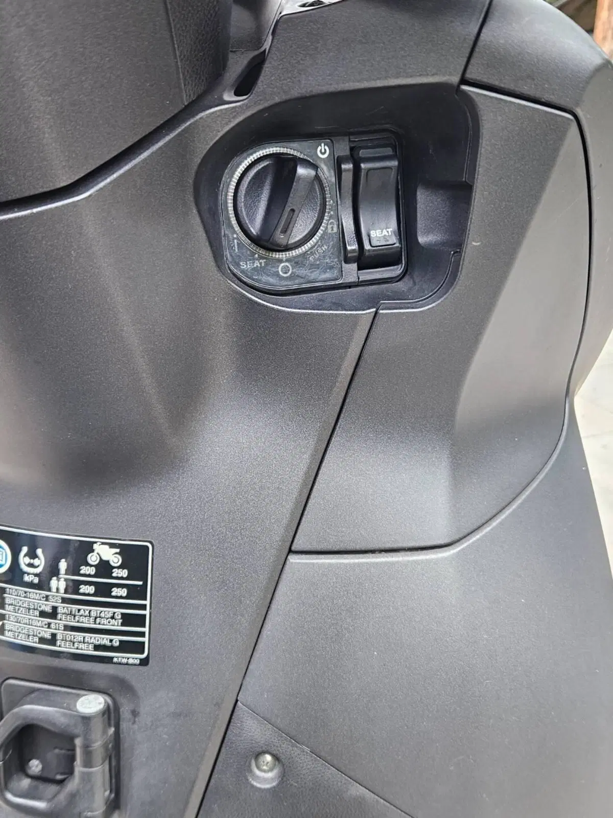 Honda SH 300 i Sport ABS (2018 - 20) (6)