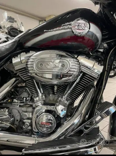 Harley-Davidson 1800 Electra Glide Ultra Classic (2005 - 06) - FLHTCUSE usata