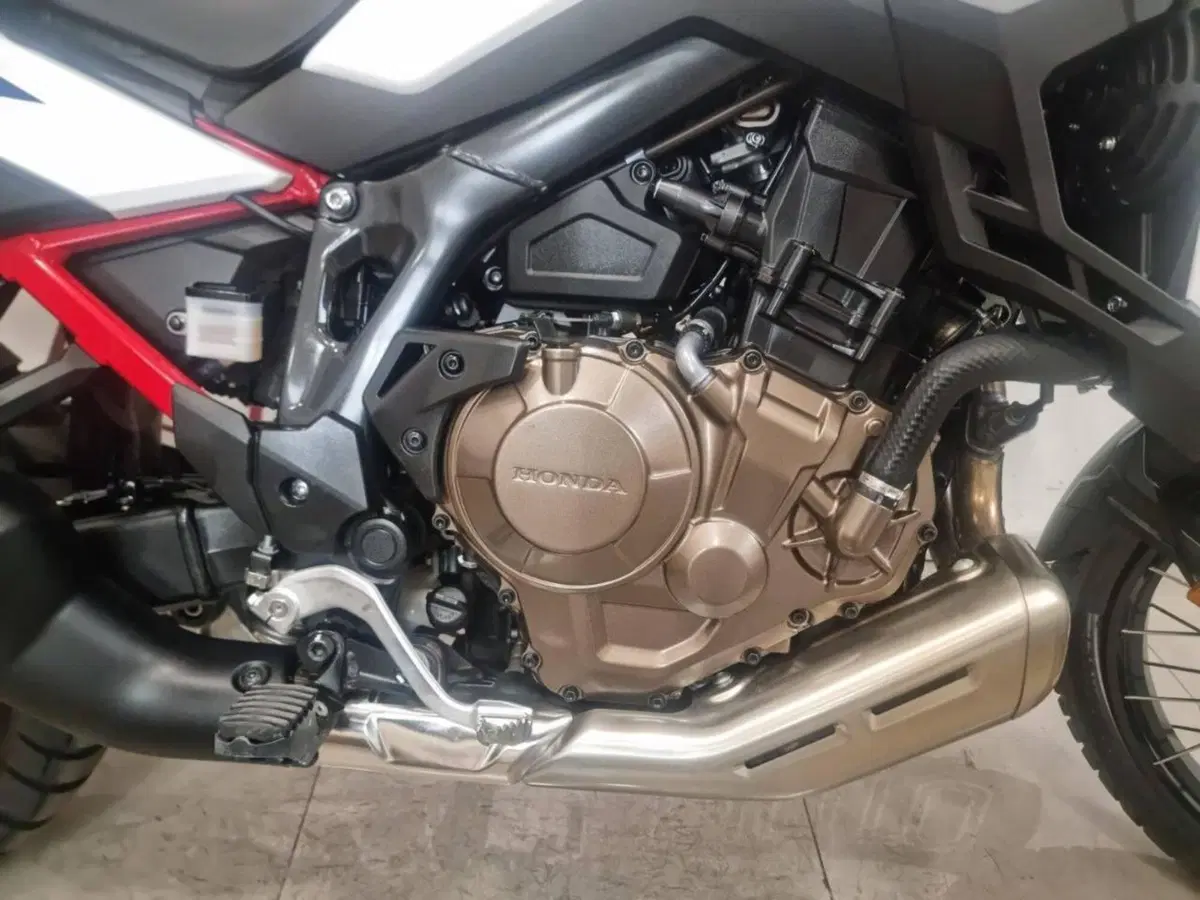 Honda Africa Twin CRF 1100L (2024 - 26) (7)