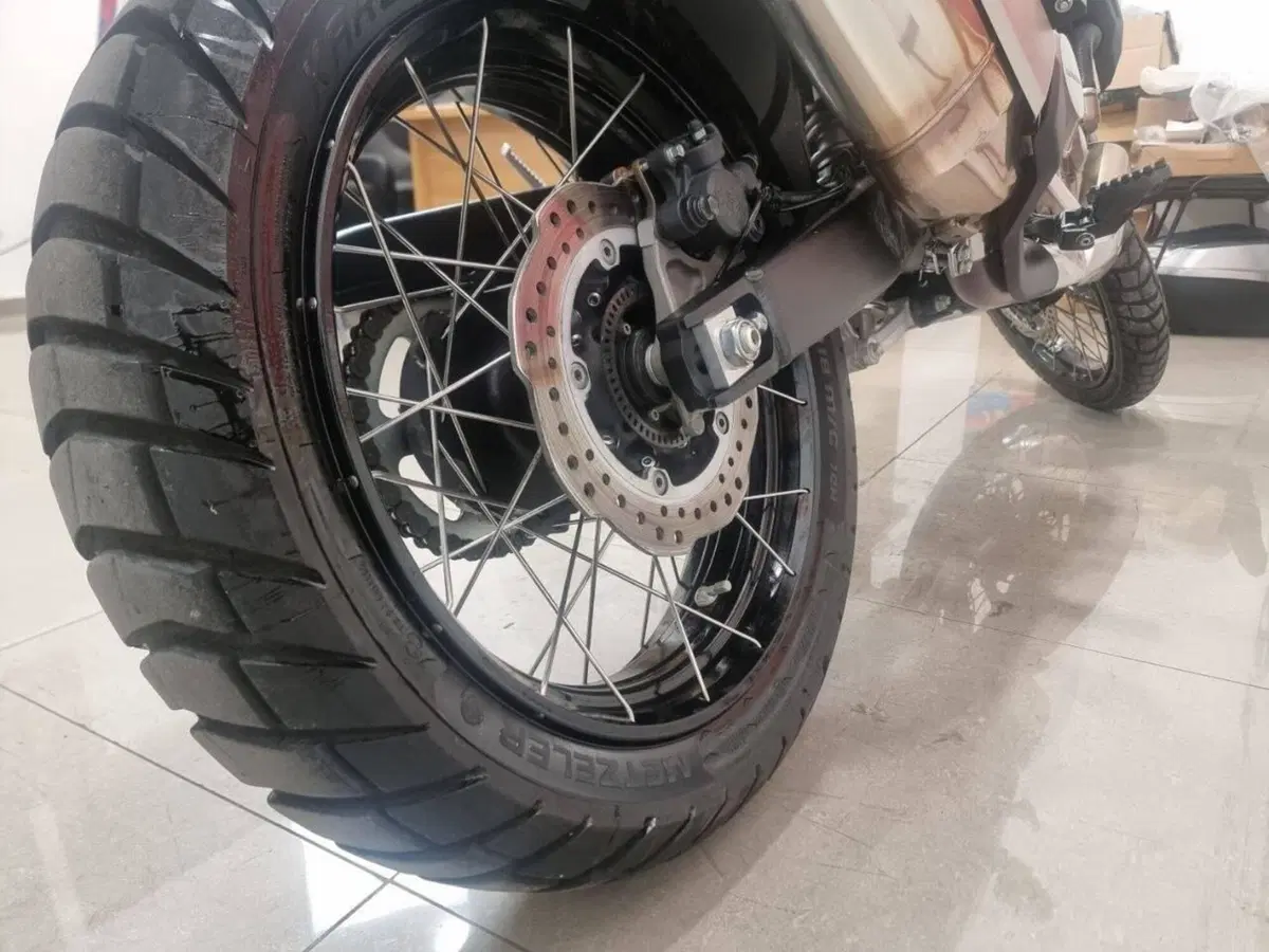 Honda Africa Twin CRF 1100L (2024 - 26) (10)