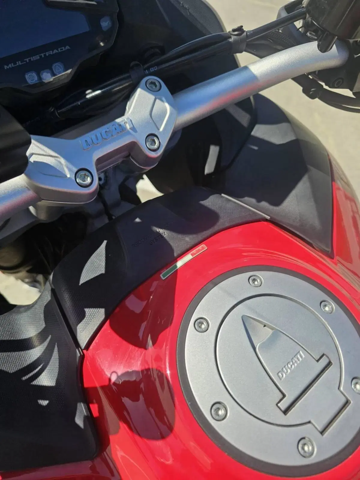 Ducati Multistrada V2 S (2022 - 24) (13)