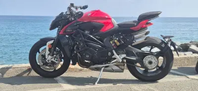 MV Agusta Brutale 1000 RS (2022 - 26) usata