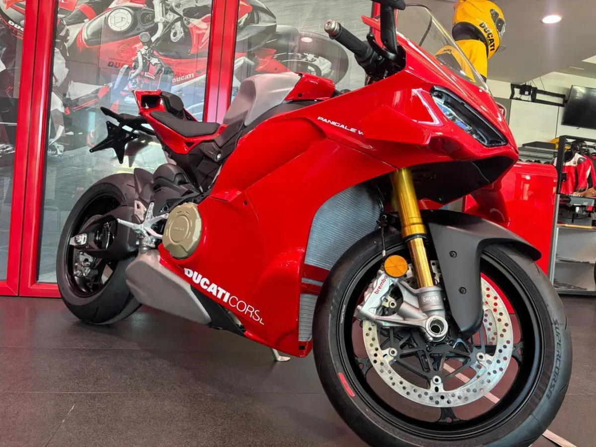Ducati Panigale V4 R (2026) (4)