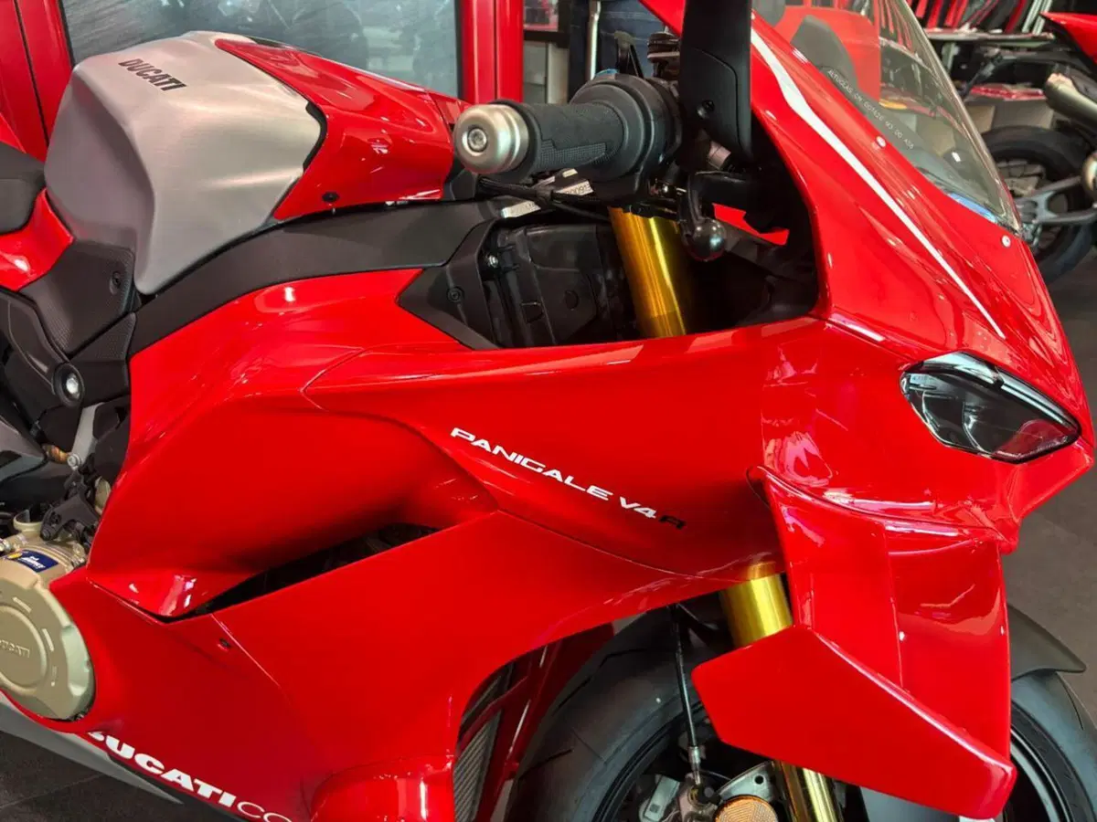 Ducati Panigale V4 R (2026) (10)