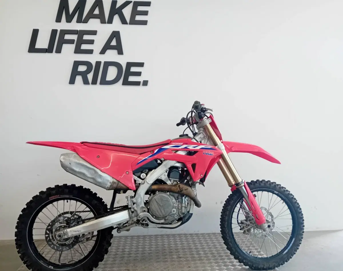 Honda CRF 450R (2022)