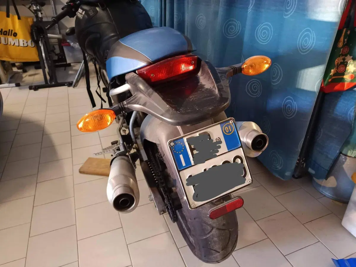 Ducati Monster 600 City Dark (1998 - 02) (2)