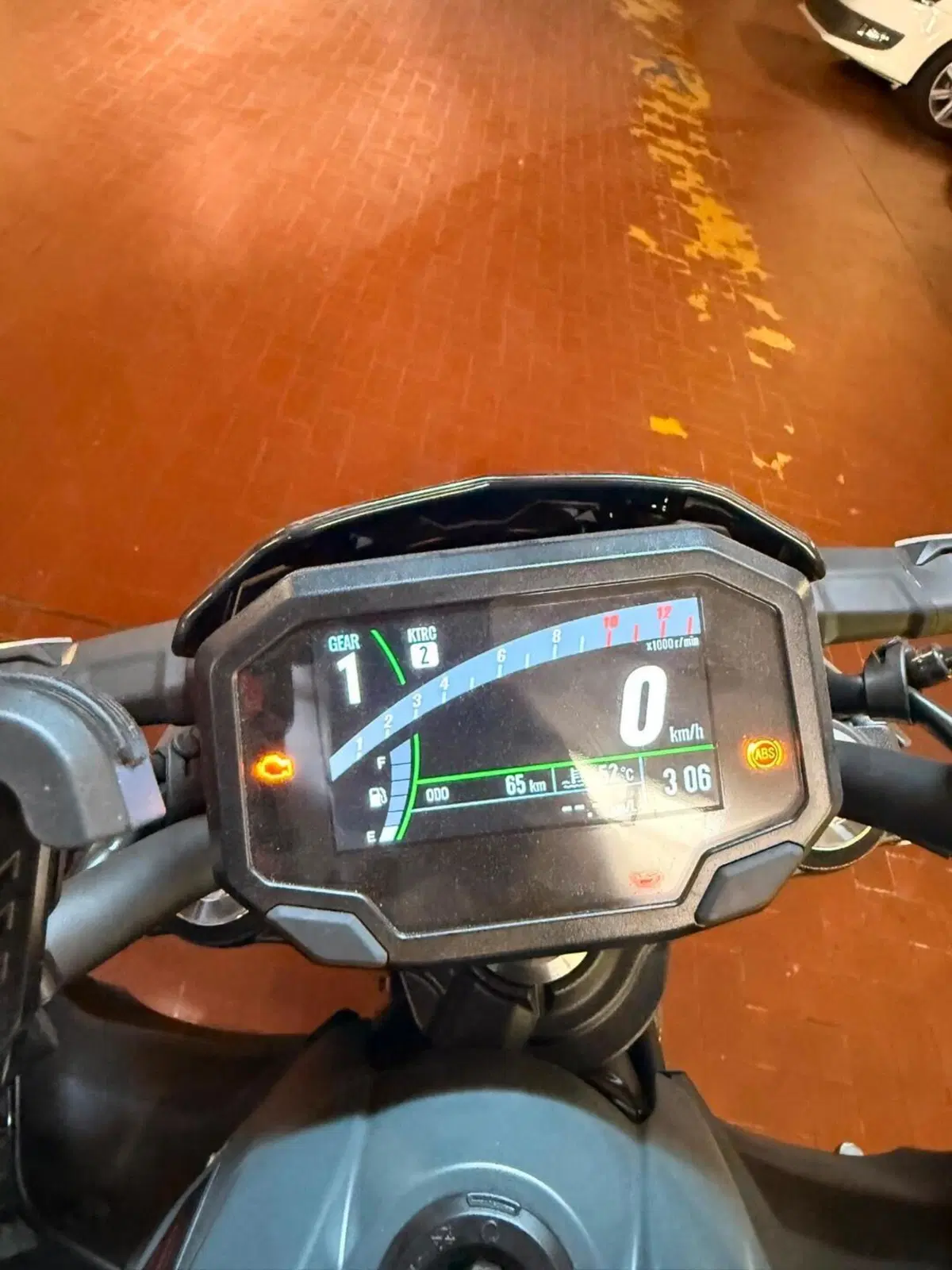 Kawasaki Z 650 (2025 - 26) (5)