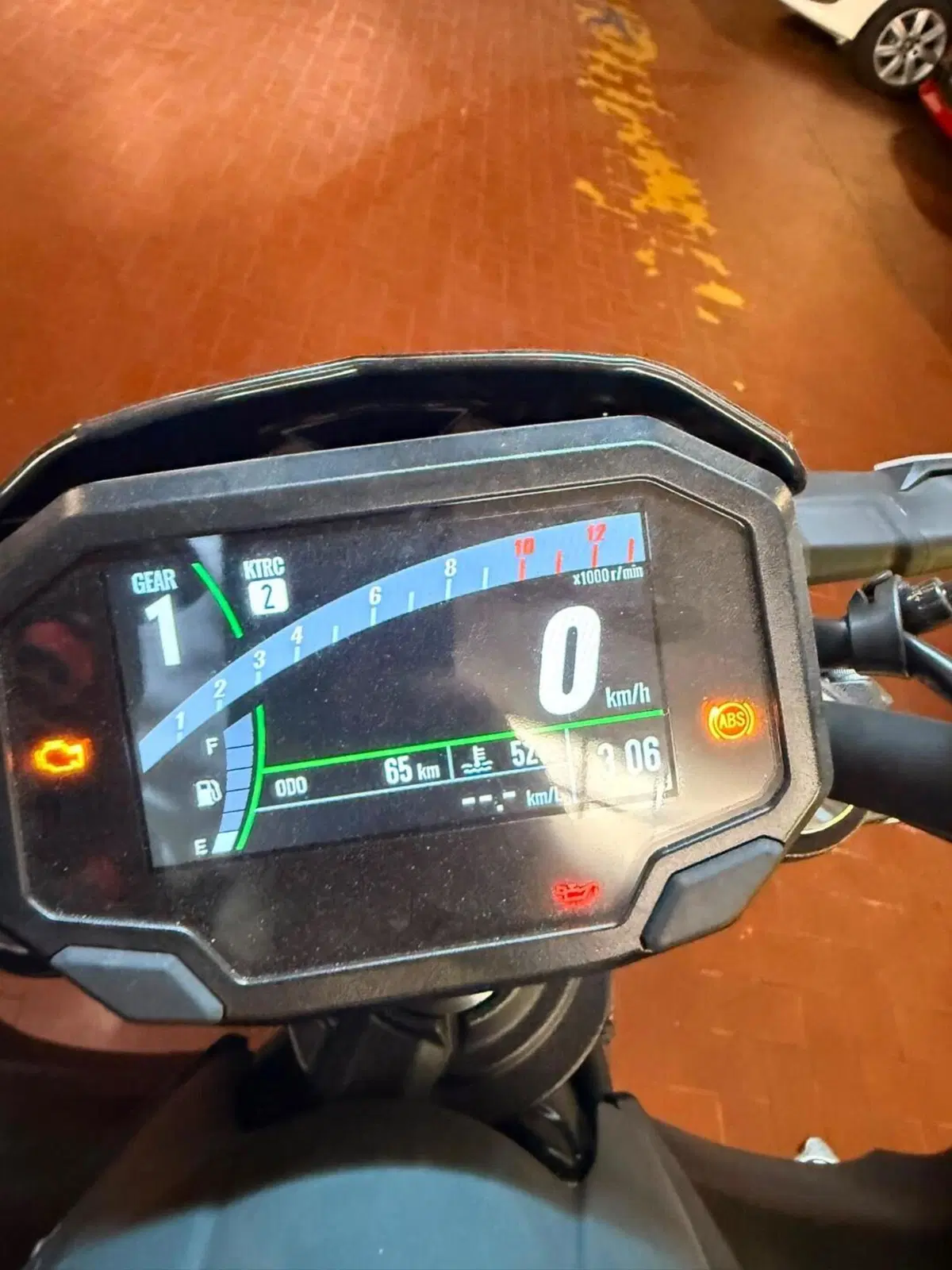 Kawasaki Z 650 (2025 - 26) (6)