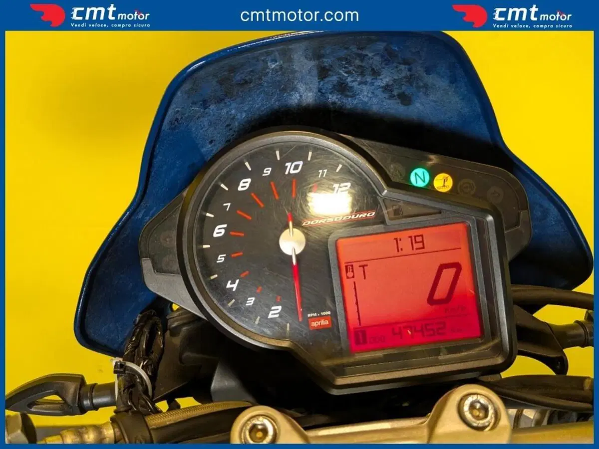 Aprilia Dorsoduro 750 (2009 - 14) (5)