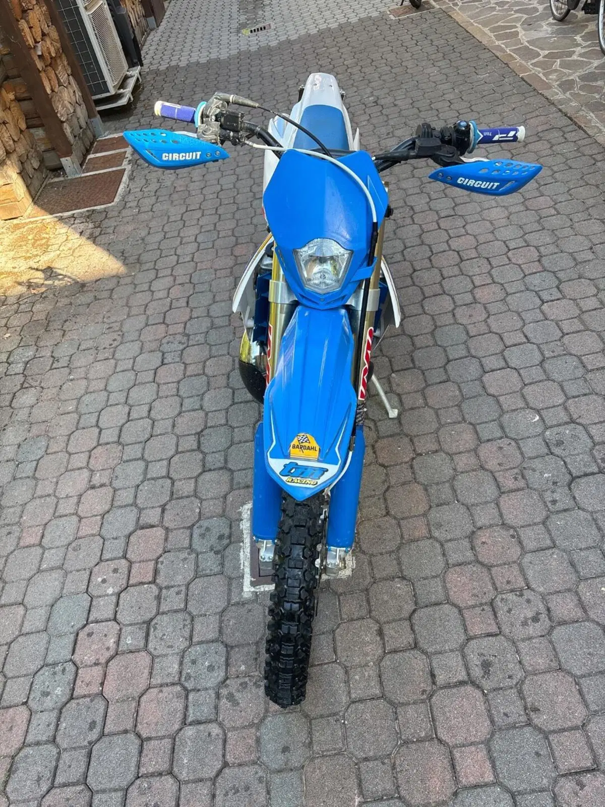 Tm Moto EN 300 (2018) (3)