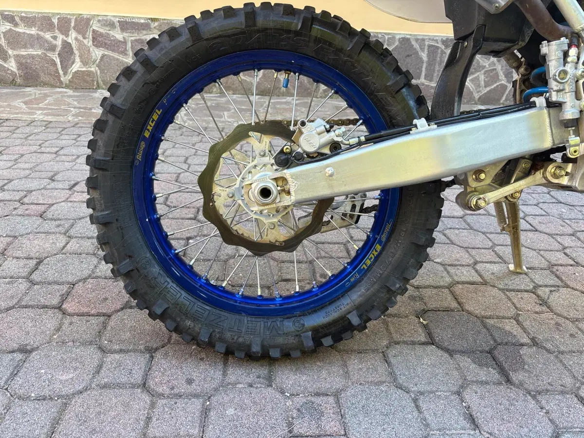 Tm Moto EN 300 (2018) (10)