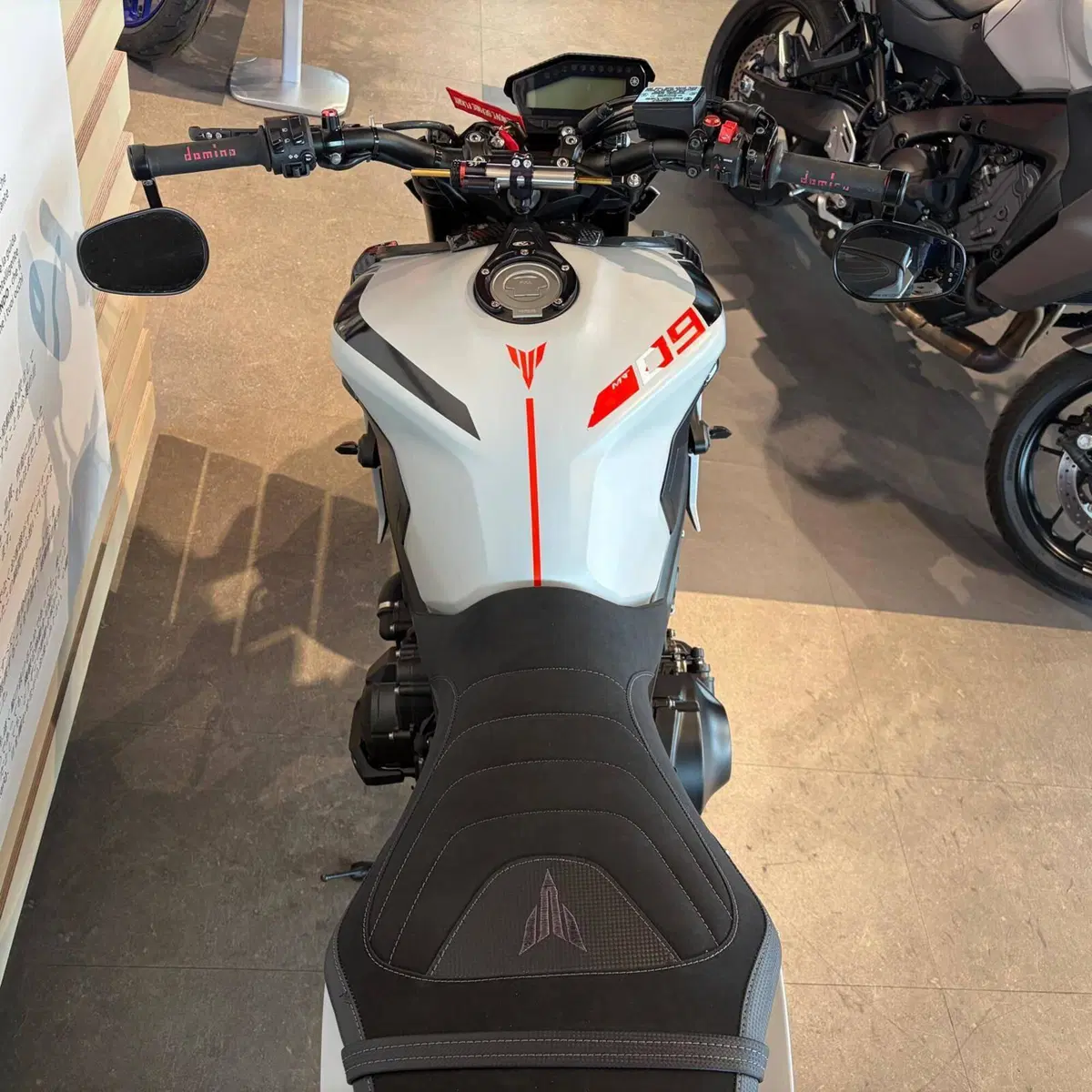 Yamaha MT-09 (2017 - 20) (3)