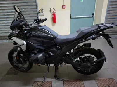 Bmw R 1300 GS Triple Black (2023 - 26) usata