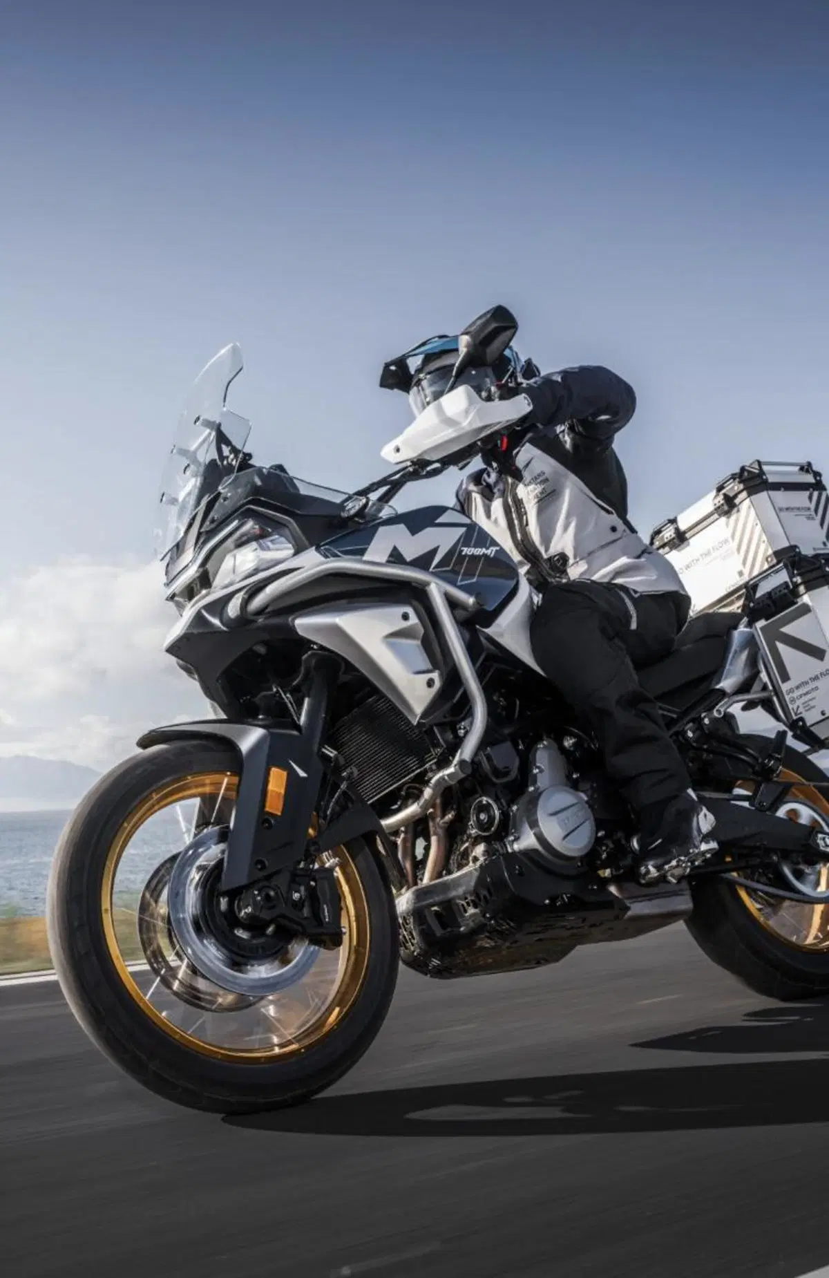 CFMOTO 700MT Adventure (2025 - 26) (6)