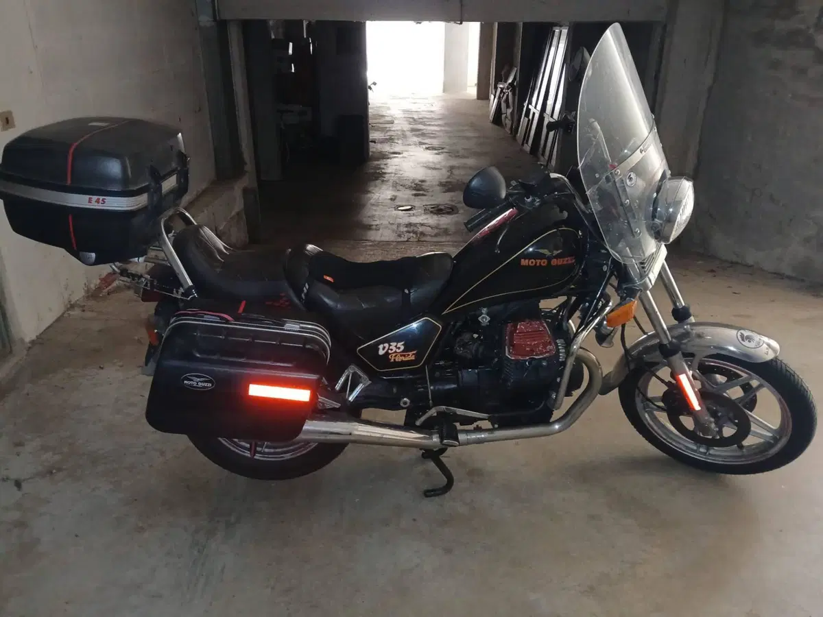 Moto Guzzi V35 Florida (8)