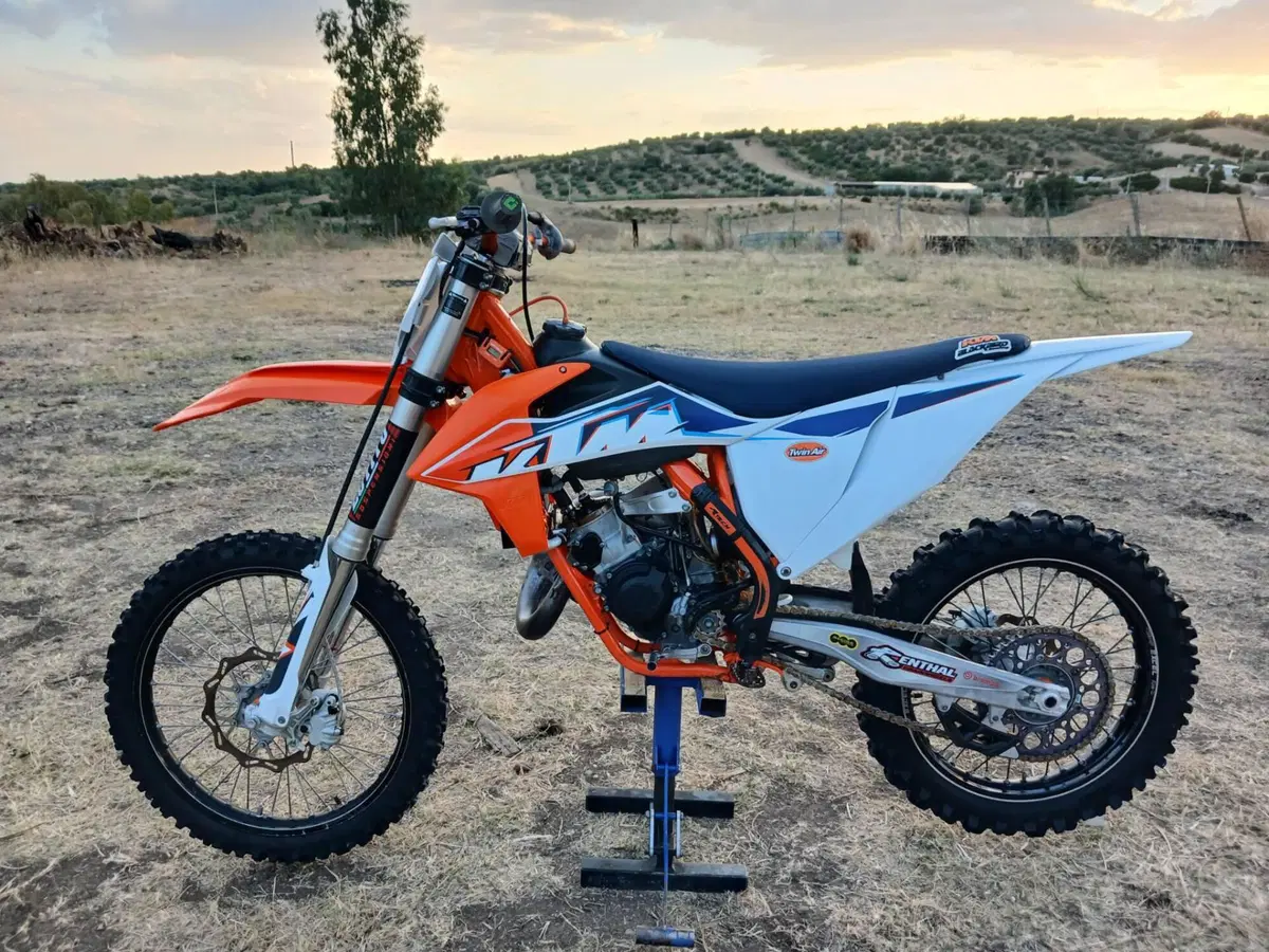 KTM 125 SX (2022)