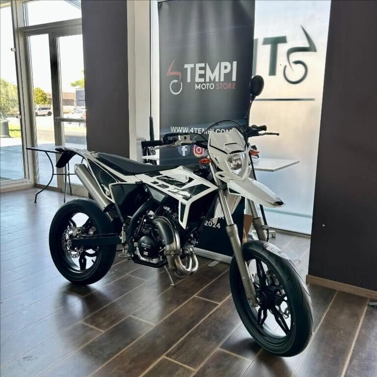 Betamotor RR 50 Motard (2021 - 26) (2)