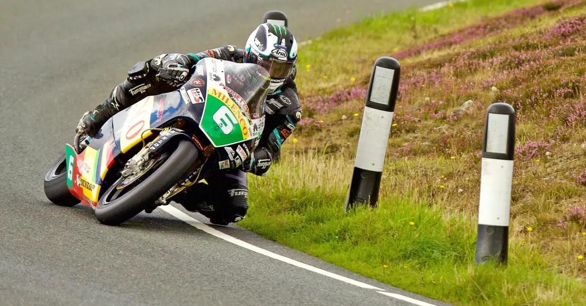 Classic TT: Dunlop vince anche sulla 250 2T, a Loughlin la Ultra Lightweight