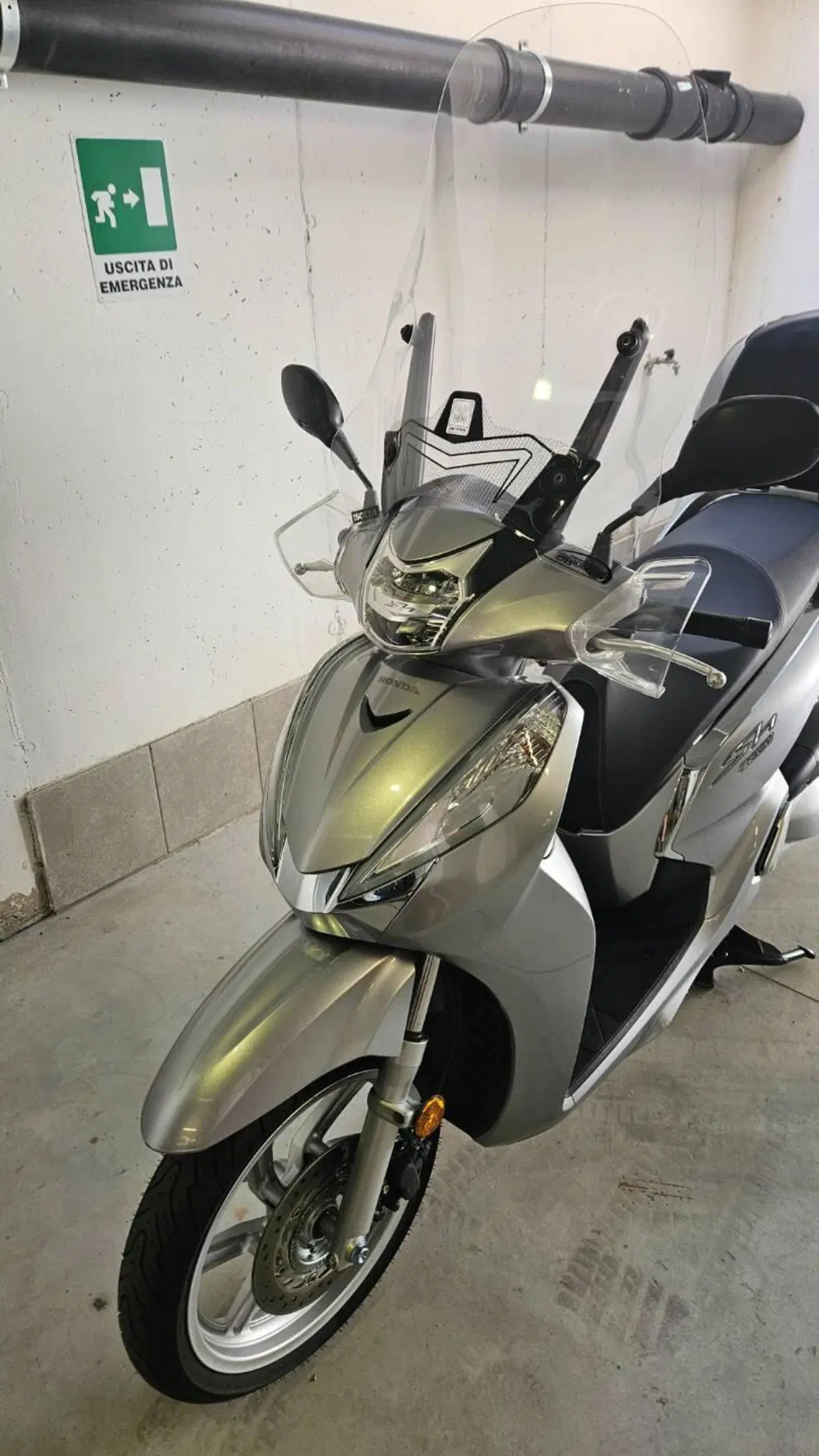 Honda SH 300 i ABS (2016 - 20) (2)