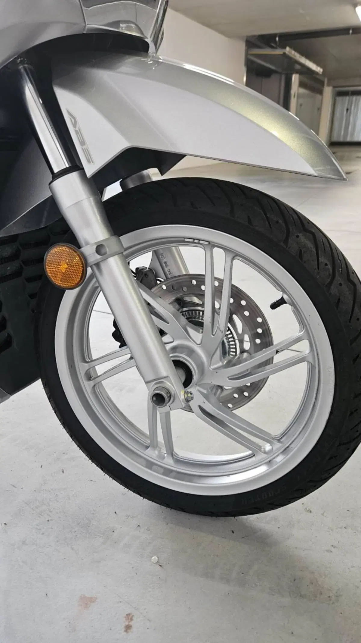 Honda SH 300 i ABS (2016 - 20) (14)