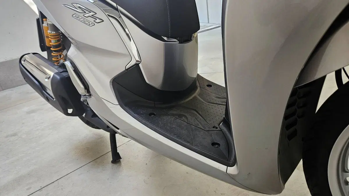 Honda SH 300 i ABS (2016 - 20) (16)