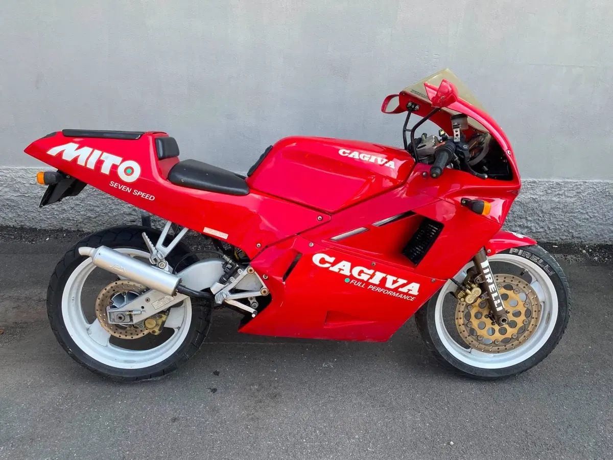 Cagiva MITO 125 (2)